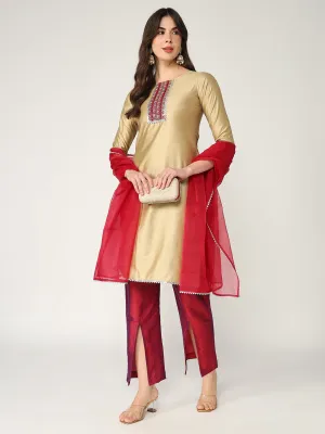 Quarter Sleeves Kurta With Straight Pants And Matching Dupatta Set With Lace Details