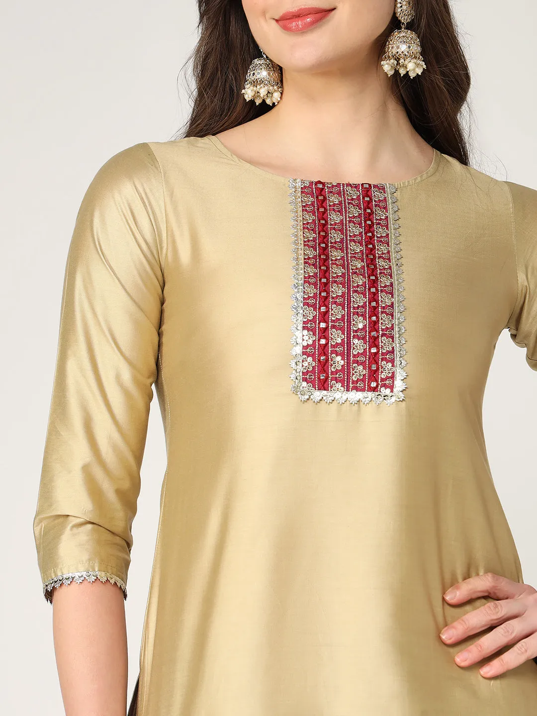 Quarter Sleeves Kurta With Straight Pants And Matching Dupatta Set With Lace Details