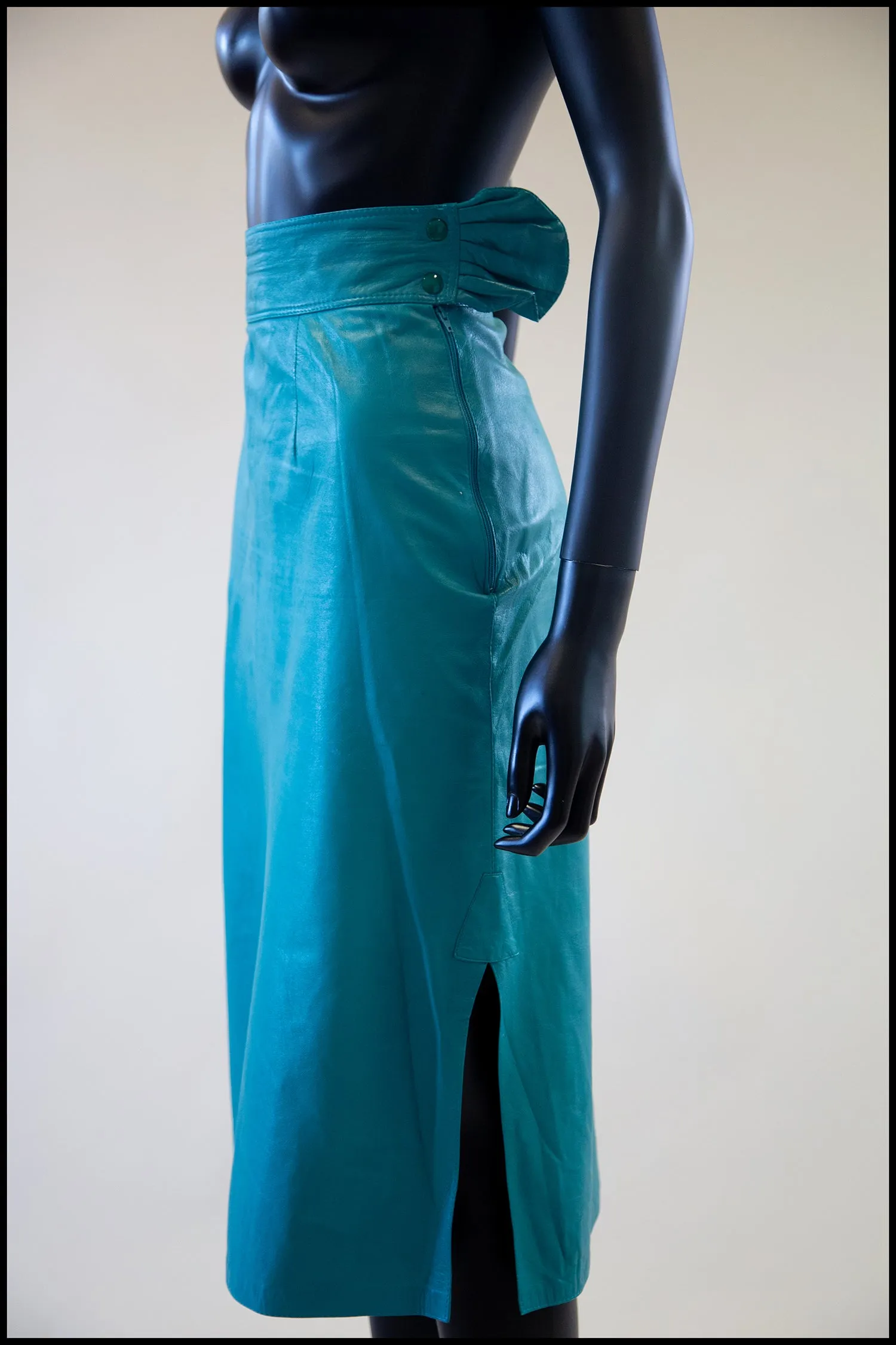 Vintage 1980s Turquoise Leather Pencil Skirt