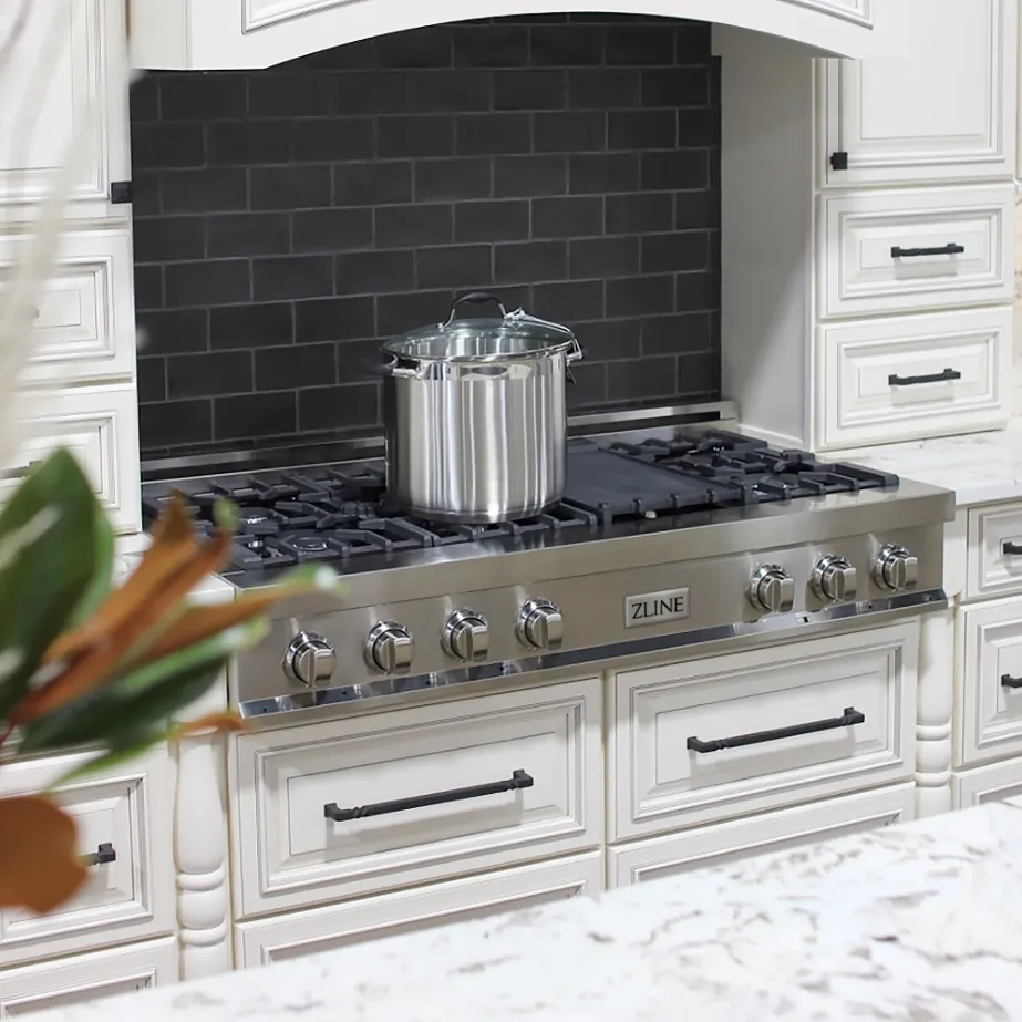 ZLINE 48 IN. Porcelain Rangetop with 7 Gas Burners (RT48)